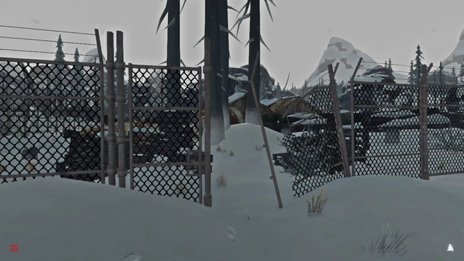 Боковой вход с запертой калиткой