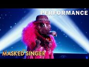 Crocodile sings "Bleeding Love" by Leona Lewis - THE MASKED SINGER - SEASON 4