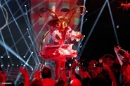 Ant making her entrance during Season 13 Premiere