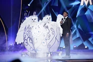 SnowOwls-NickCannon.jpg (804 KB) Snow Owls with Nick Cannon