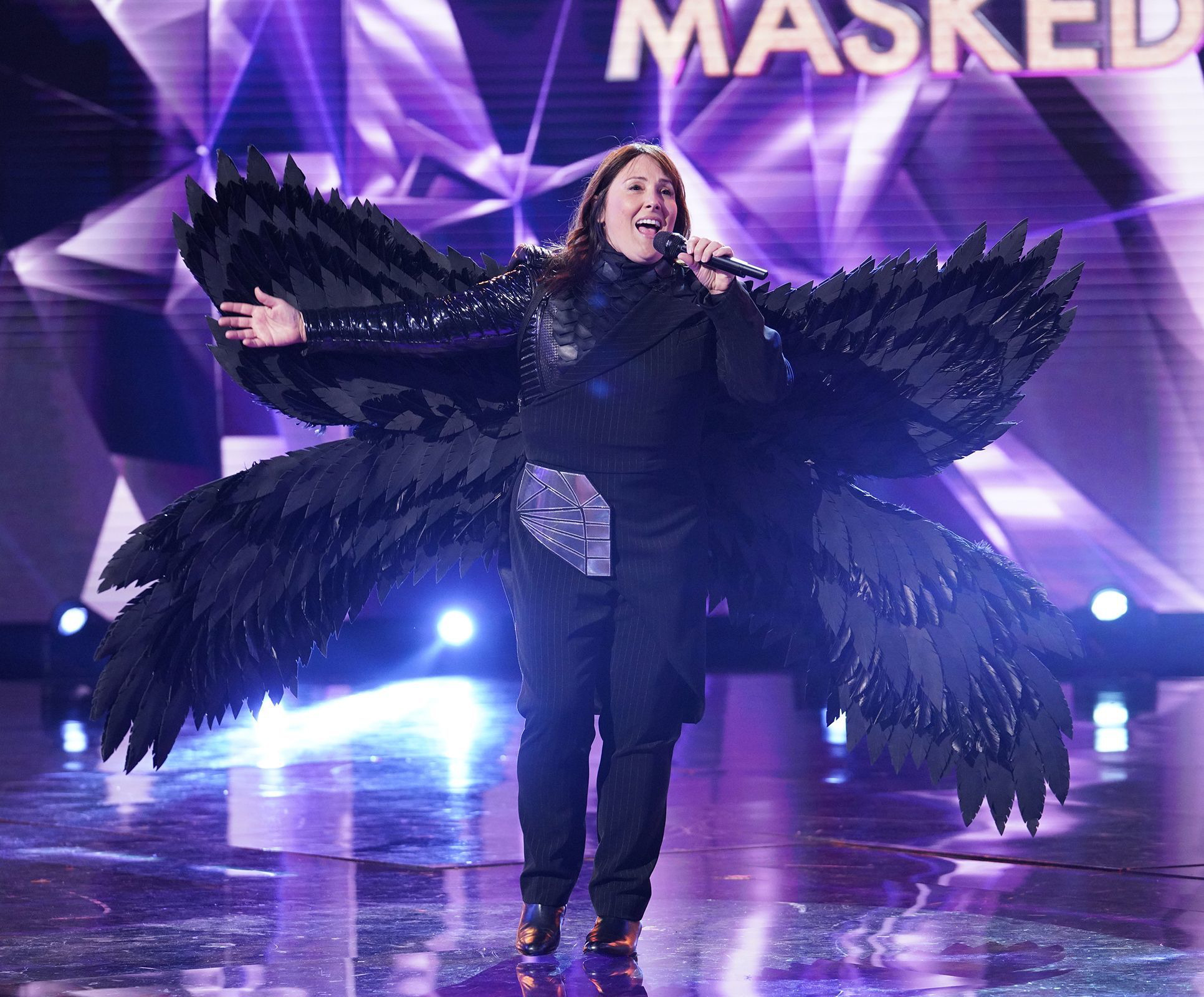 who was the raven on masked singer