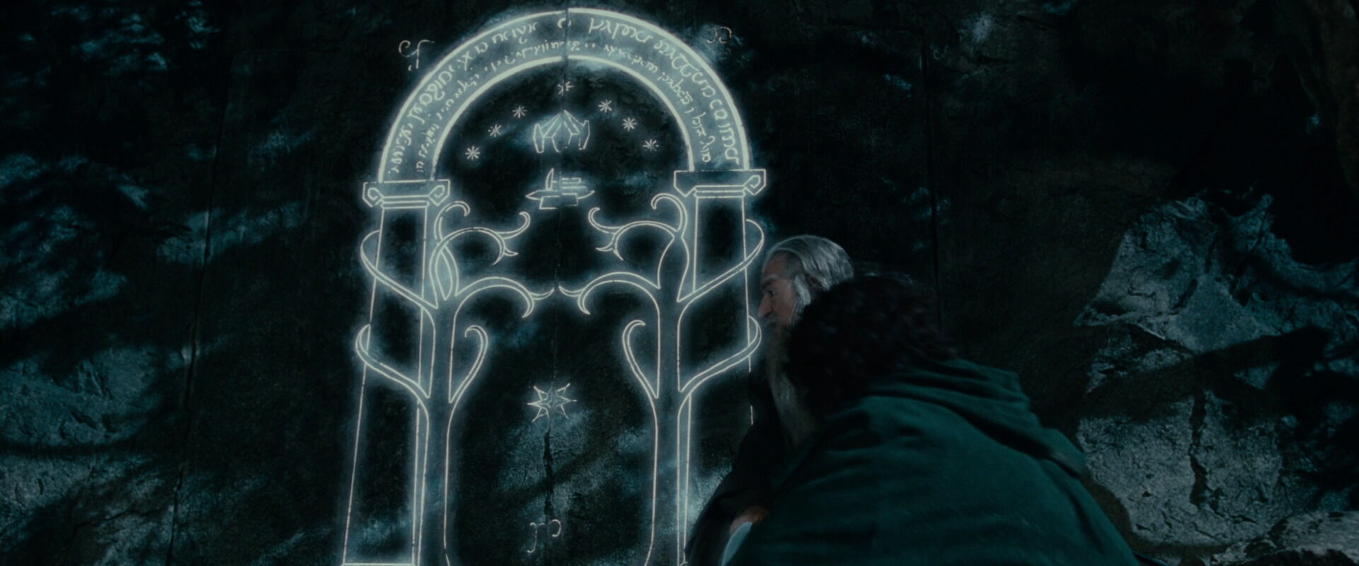 How many dwarves lived in Moria before Durin's Bane was released