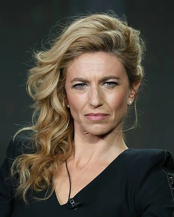 Claudia Black, Noir Absolu