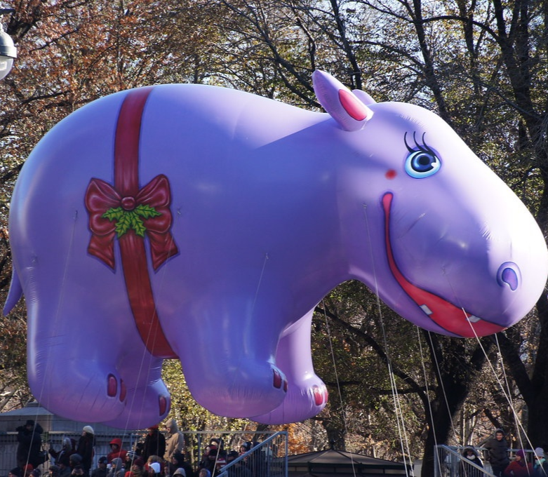 https://static.wikia.nocookie.net/the-new-macys-parade/images/6/65/0B16D581-DD3D-4EFF-9E30-8A8E5D5A0EEE.png/revision/latest?cb=20200821214828