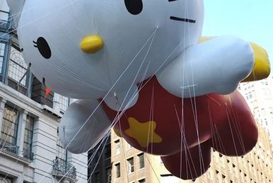 Jeff Koons, Macy's Thanksgiving Day Parade Wiki