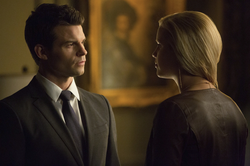 Elijah Mikaelson, Wikia Assista séries