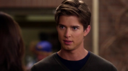 Drew-Van-Acker-as-Brody