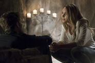 4x02 -Klaus-Camille (2)