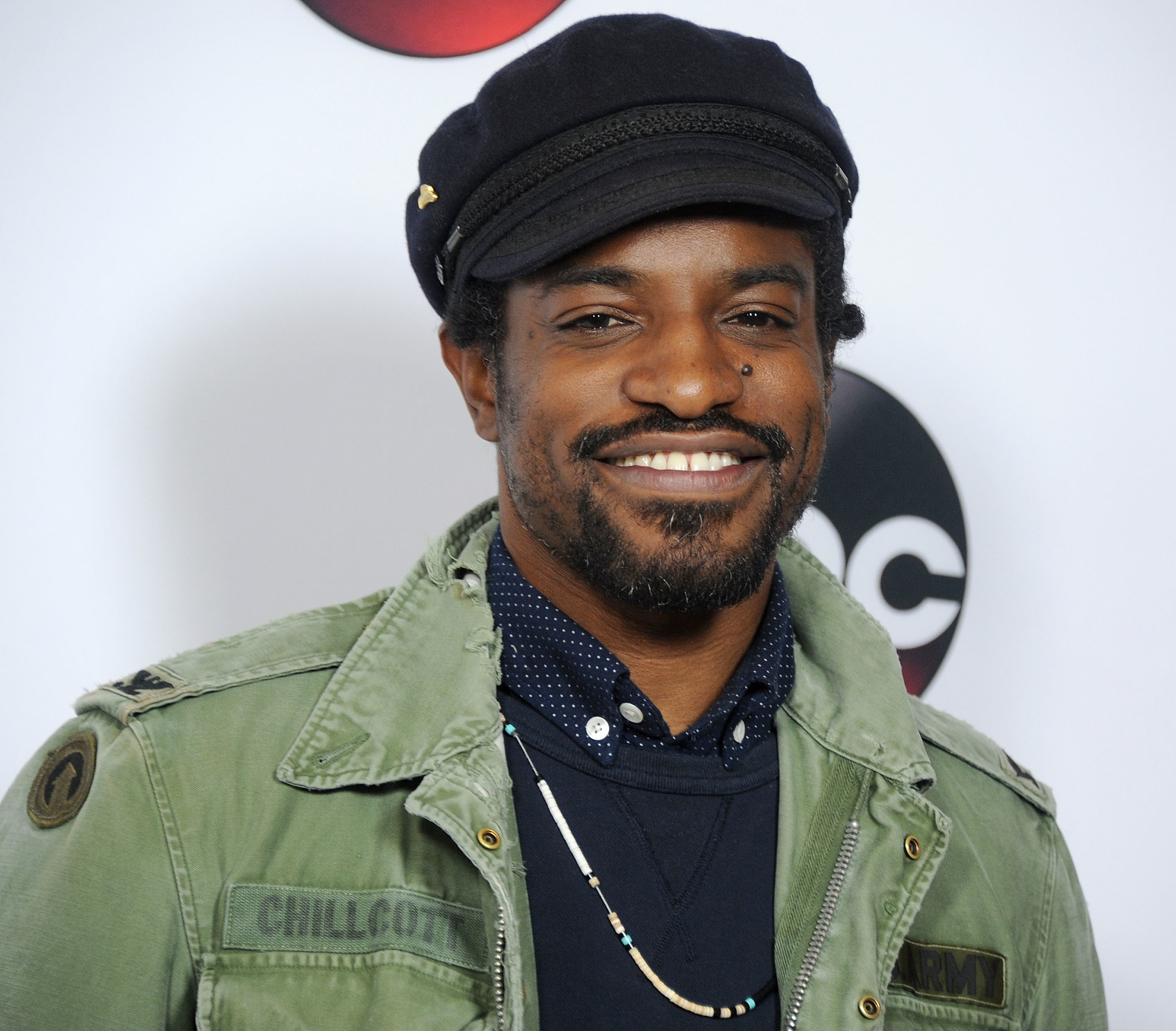Andre 3000 Rocks Out As Jimi Hendrix  WHATS HOT IN HIP HOP COMMUNITY