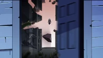The only shot of King in the whole episode.