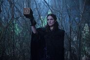 Salem-Promo-Still-S1E09-47-Mary Sibley Malum 02