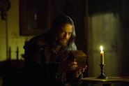 Salem-Promo-Still-S1E04-52-Alden and Malum 02