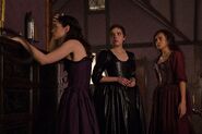 Salem-Promo-Still-S1E09-23-Mary Mercy Tituba 01