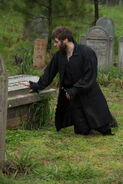 Salem-Promo-Still-S1E09-07-Cotton Mather Cemetery 03