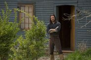 Salem-Promo-Still-S01E08-08 John Alden 02