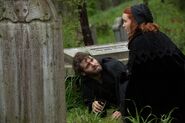 Salem-Promo-Still-S1E09-09-Cotton Anne Cemetery