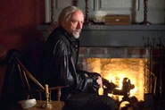 Salem-Promo-Still-S1E10-26-John Hale Fireplace.jpg (3.06 MB)