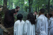 Salem-Promo-Still-S1E13-17-Mercy and Followers 01