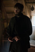 Salem-Promo-Still-S1E05-50-Cotton Mather