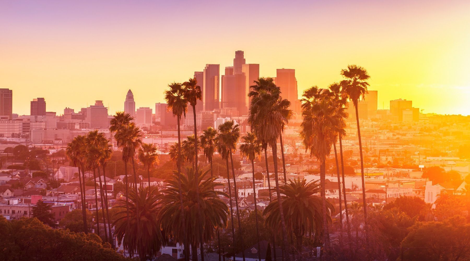 Los Angeles, California, USA 4th August 2020 A general view of atmosphere  IHOP outdoor dining on August 4, 2020 in Los Angeles, California, USA.  Photo by Barry King/Alamy Stock Photo Stock Photo - Alamy