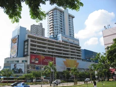 A view of the left portion of the Pearls Centre-Yangtze Building complex from Eu Tong Sen Street.
