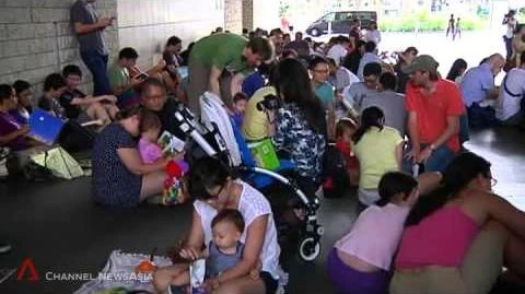 Reading_event_in_reaction_to_National_Library's_ban_of_gay-friendly_children's_books_draws_hundreds