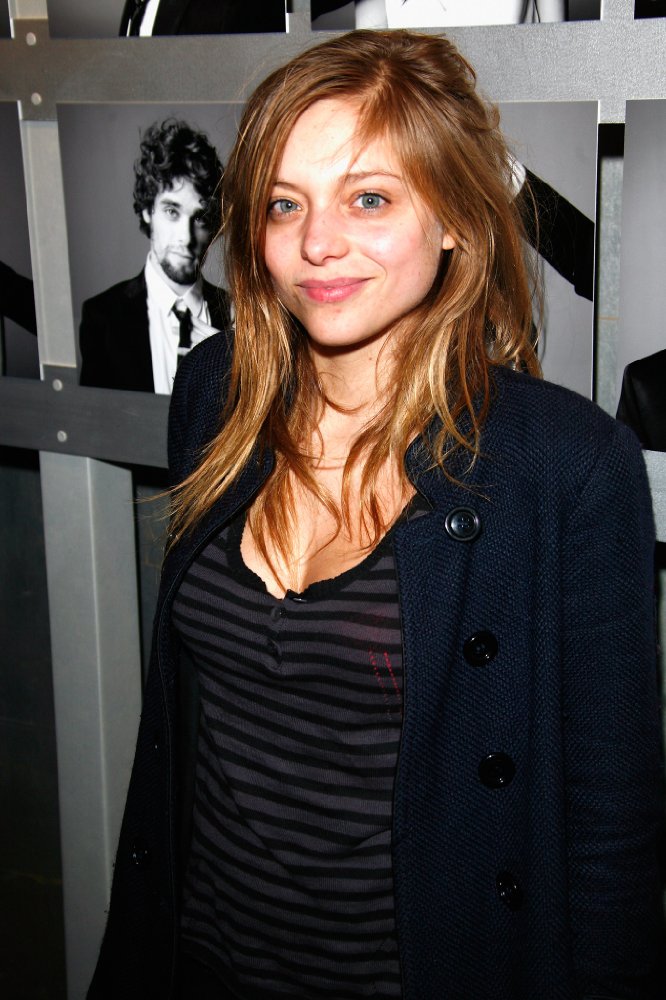 Lizzie brochere the strain