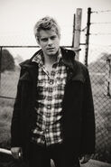 Luke Mitchell 010