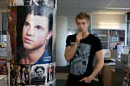 Luke Mitchell 078