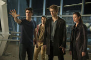 Robbie-Amell-Aaron-Woo-Luke-Mitchell-and-Peyton-List-of-The-Tomorrow-People gallery primary-2