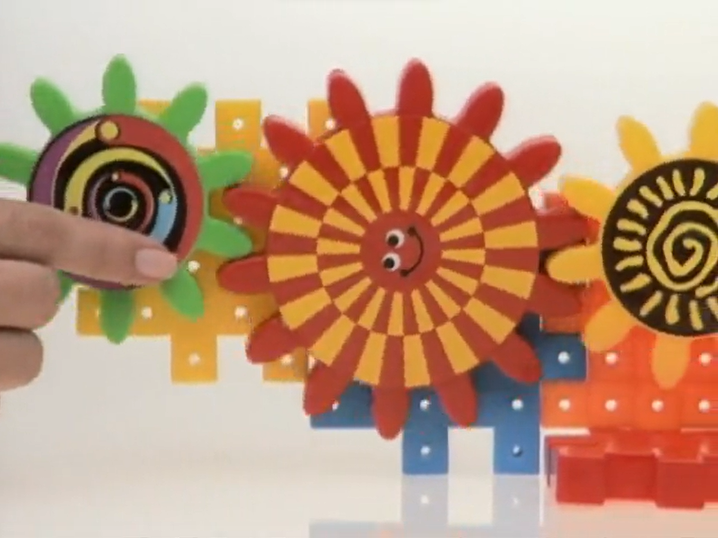 Baby einstein gears 2025