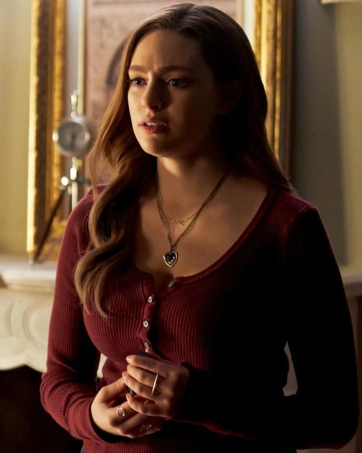 strapless open back dress Legacies S02 Hope Mikaelson Coat