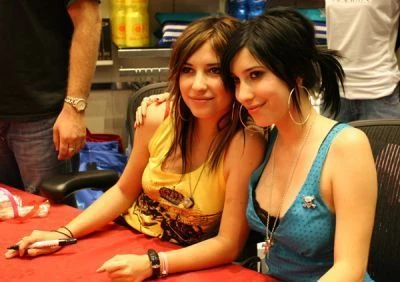 The Veronicas The Veronicas Wiki Fandom The Veronicas The Veronicas Wiki Fandom