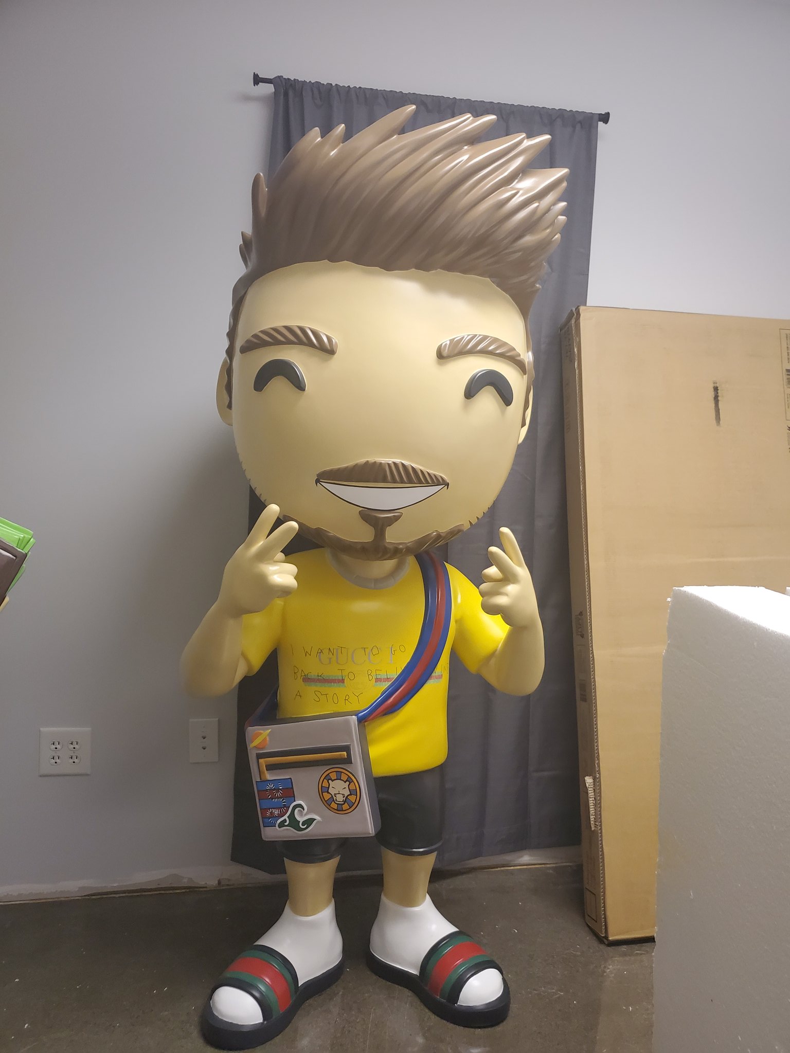 Youtooz Chris Vinyl Figure YELLOW DRIP - US