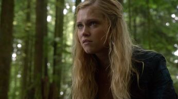 1x03-Earth-Kills-bellamy-and-clarke-the-100-37232531-1916-1076