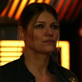 6x02 Diyoza Crop