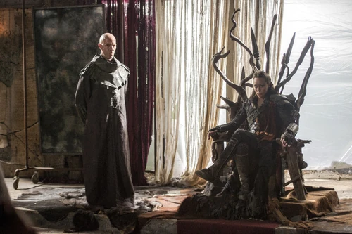 O voi che qui entrate - Lexa nella sala del trono