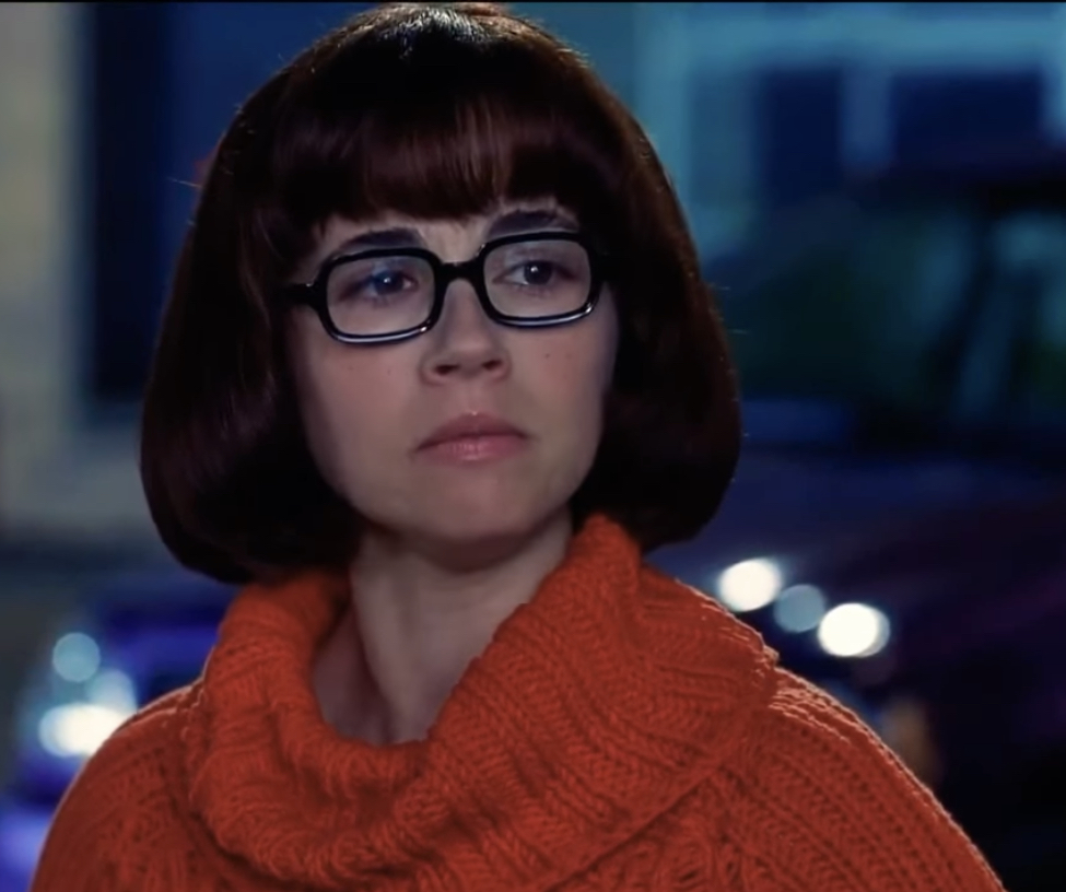 Miss Velma-Dace Dinkley via Her Live-Action Appearance | The 1D-Live ...