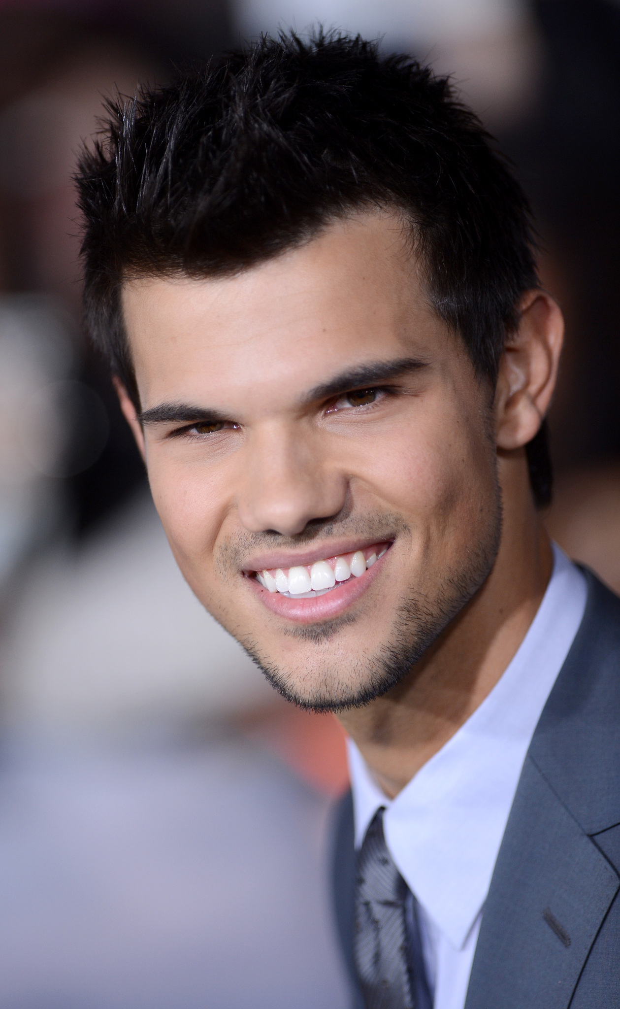 Wallpaper : face, long hair, brunette, black hair, supermodel, Taylor  Lautner, beauty, hairstyle, photo shoot, brown hair, hair coloring,  eyebrow, close up, forehead, brown eyed, fashion model 1920x1200 -  CoolWallpapers - 775778 - HD Wallpapers - WallHere