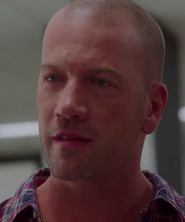 Pilot Episode Errol Bengoster