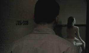 S03E05-Room 318