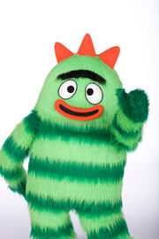 Brobee-yo-gabba-gabba-11865130-576-864.jpg