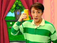 Second Clue Tree E.jpg (73 KB) "We need our Handy Dandy... Kaleidoscope."