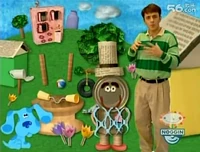 What Does Blue Want to Make Out of Recycled Things 062.jpg (208 KB)