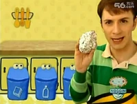 What Does Blue Want to Make Out of Recycled Things 026.jpg (173 KB)