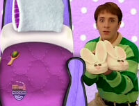 Blue's Senses 007.jpg (169 KB)