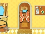 Vlcsnap-2019-10-11-15h28m05s903.png (414 KB)