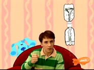 Blue's Clues 2x04 What Experiment Does Blue Want to Try 001254