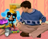 BlueGrouchoMarx.png (189 KB)