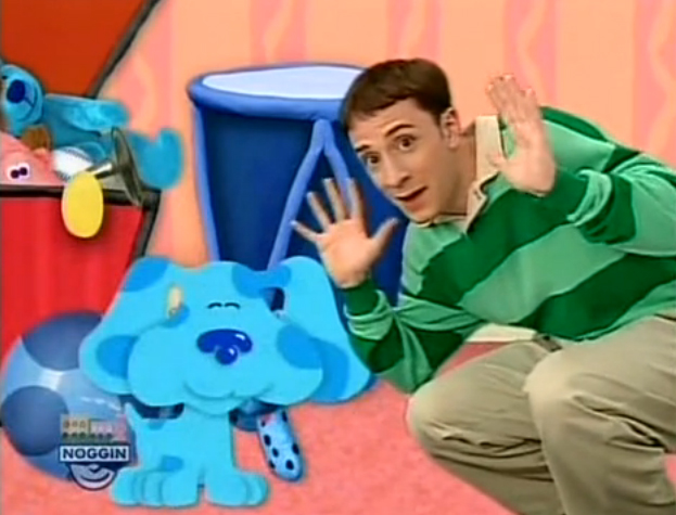 BLUE’S CLUES Lovable Mr. Salt & Pepper and Baby Plastic Viacom Figure TV  Show 2000 Paw print Clue Notebook Lovable Cartoon 1990s Kids Show